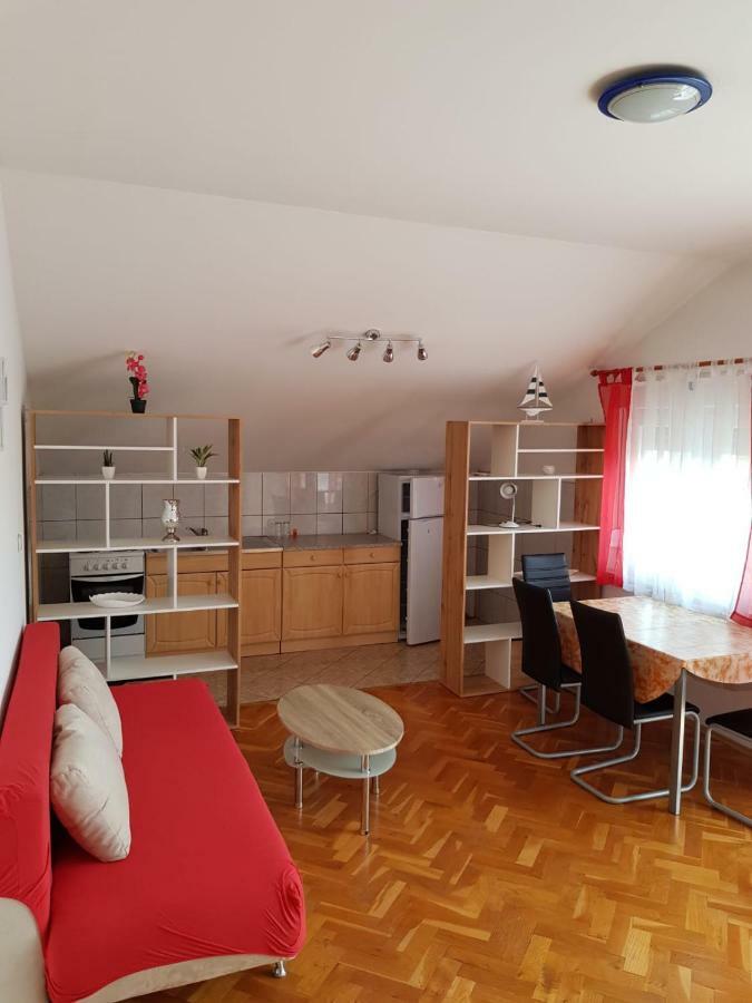 Pavlo Apartments Zara Esterno foto